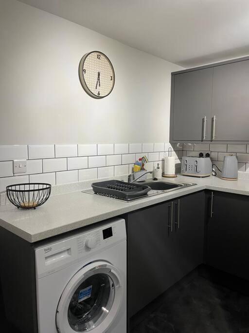 Cedar House - 2 Bed House With Free Parking In Town Centre! By Shortstays4U King's Lynn Zewnętrze zdjęcie